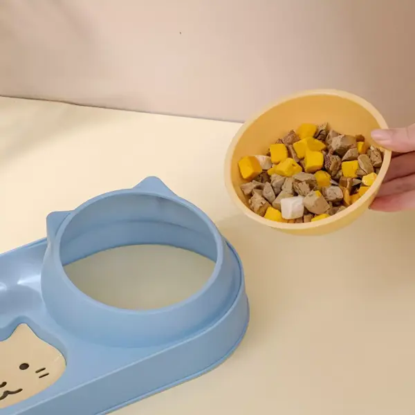 101019-c5d442.webp Double Dog & Cat Bowls with Water Dispenser