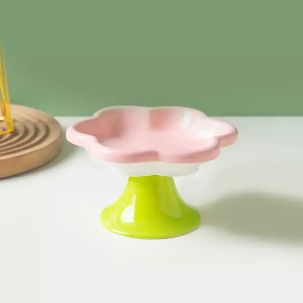 101069-5ec4a2.webp Ceramic Cat Bowl