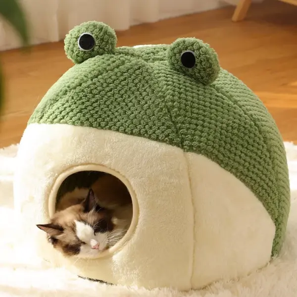 Frog-Shaped Pet Bed