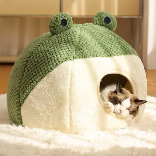 Frog-Shaped Pet Bed