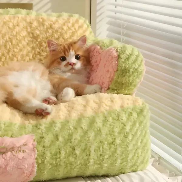 101185-1f6dd4.webp Cozy Cat Sofa Bed – Warm, Thick Cotton Nest for Kittens & Small Pets