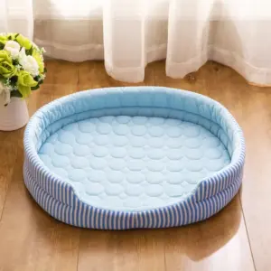 101195-1a24a4.webp Eco-Friendly Summer Cooling Mat for Pets