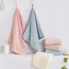 102362-981962.webp Luxurious Quick-Dry Coral Fleece Bath Towel