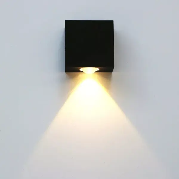 Modern Aluminum LED Wall Sconce