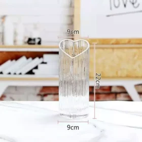 96493-b7f1ff.webp Modern Heart-Shaped Glass Vase