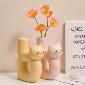 96494-291b58.webp Charming Cat Letter D-Shaped Resin Vase