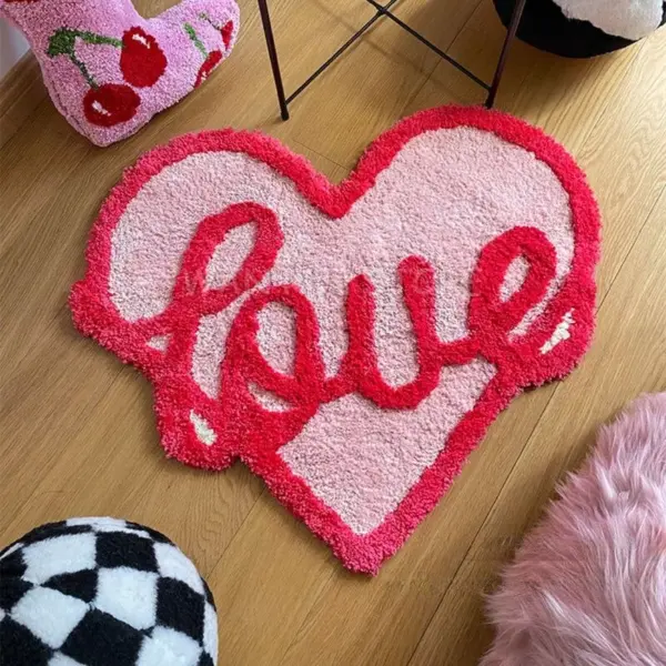 97328-f25953.webp Charming Heart-Shaped Fluffy Rug