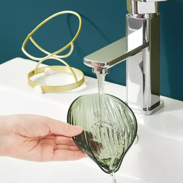Elegant Leaf-Shaped Soap Dish Holder