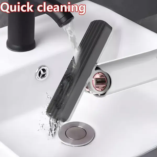 Mini Mop with Self-Squeezing Function