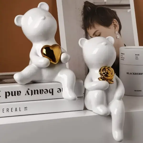 Light Luxury Ceramic Bear Ornament