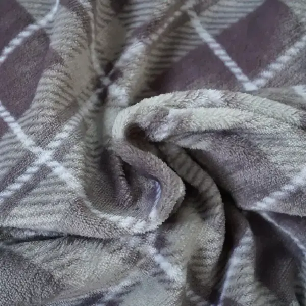 107058-397102.webp Luxury Plaid King Blanket with Sherpa Reverse