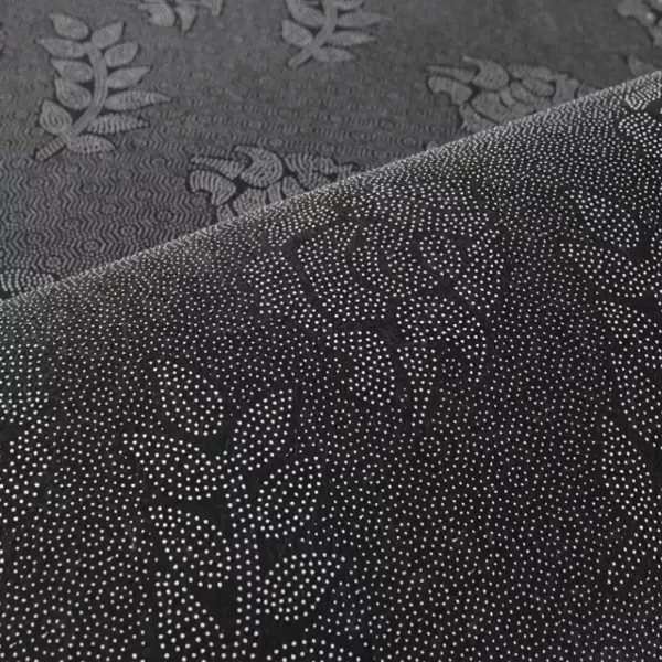107162-eb8c27.webp Luxurious Large Area Soft Rug for Home Decor