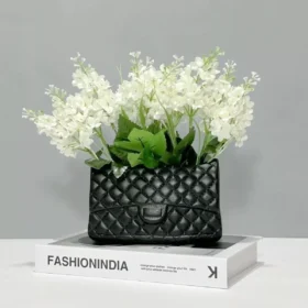 107507-39b112.webp Chic Ceramic Handbag Vase