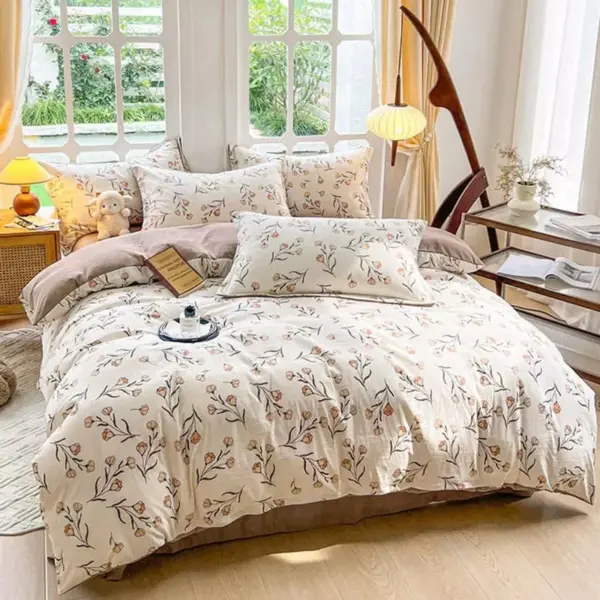 Floral Jacquard Bedding Set