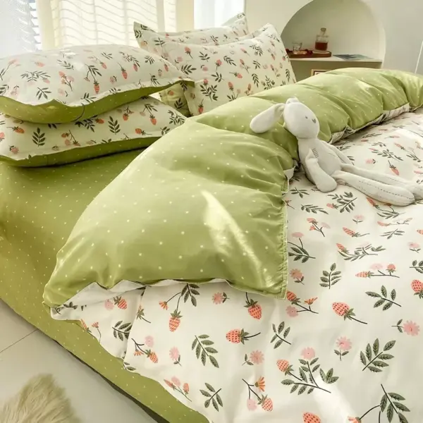 112337-97d6d1.webp Charming Flower Pattern Bedding Set