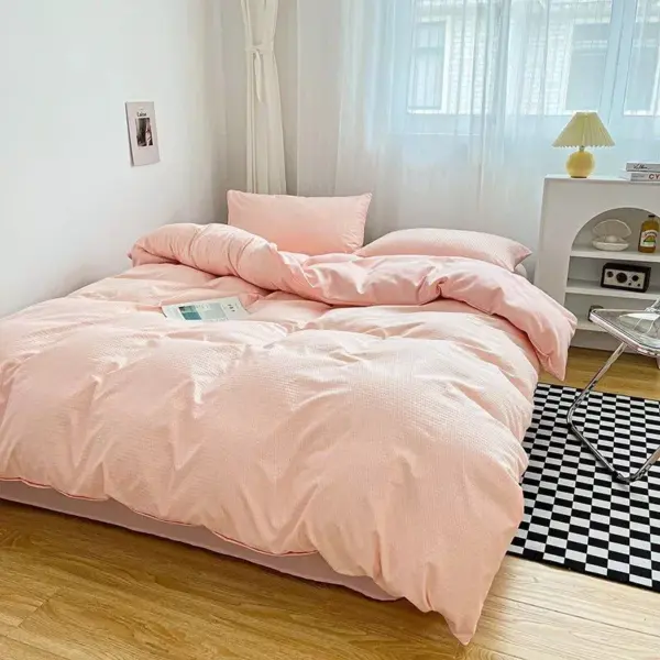 112342-77c70b.webp Luxurious Solid Color Bedding Set
