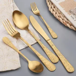 24 Piece Elegant Golden Cutlery Set 24 Piece Elegant Golden Cutlery Set